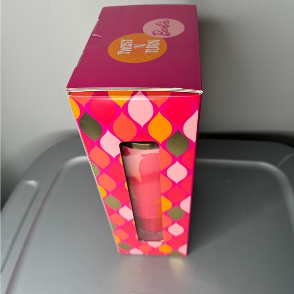Limited Edition Barbie 60s Twist ‘N Turn Stanley Cup 40 oz Quencher Tumbler H2.0 - Picture 4 of 4